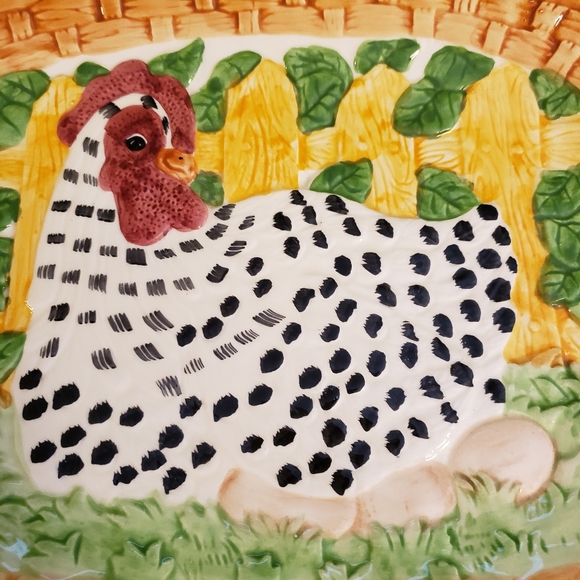 Wang's International Black & White Hen on Nest Platter - Picture 2 of 4